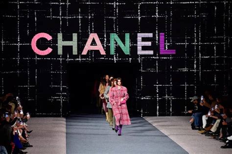 aandelen chanel kopen|Bedrijfsresultaat Chanel stijgt met 171 procent in boekjaar 2021 .